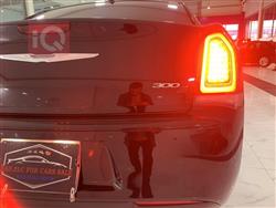 کرایسلەر 300